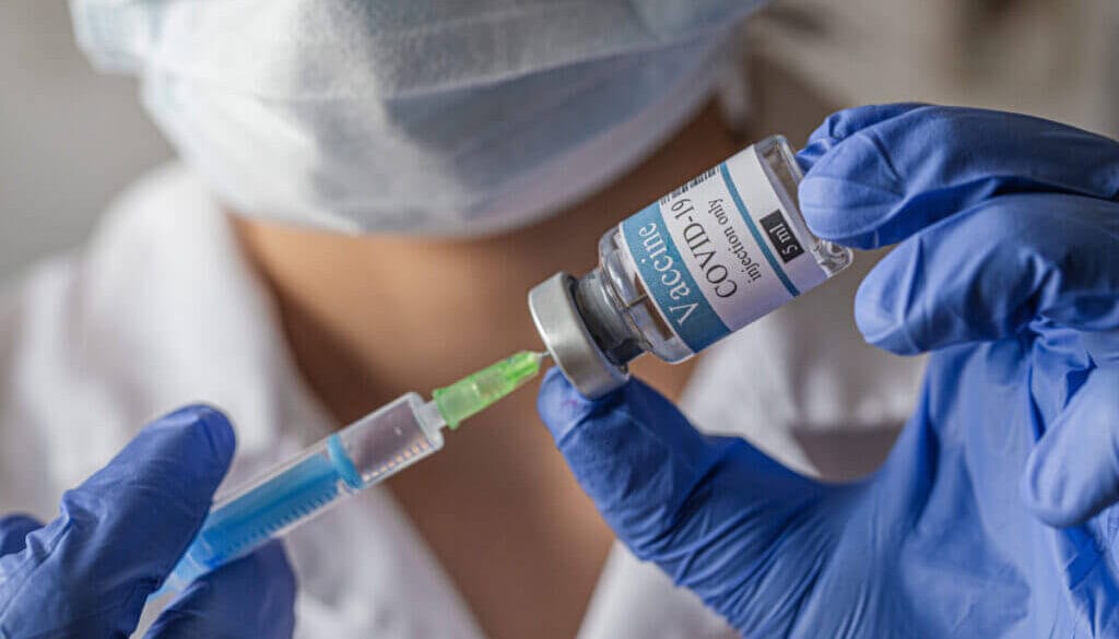 vial, covid-19, coronavirus vaccine ampoule, bottle for injection with syringe